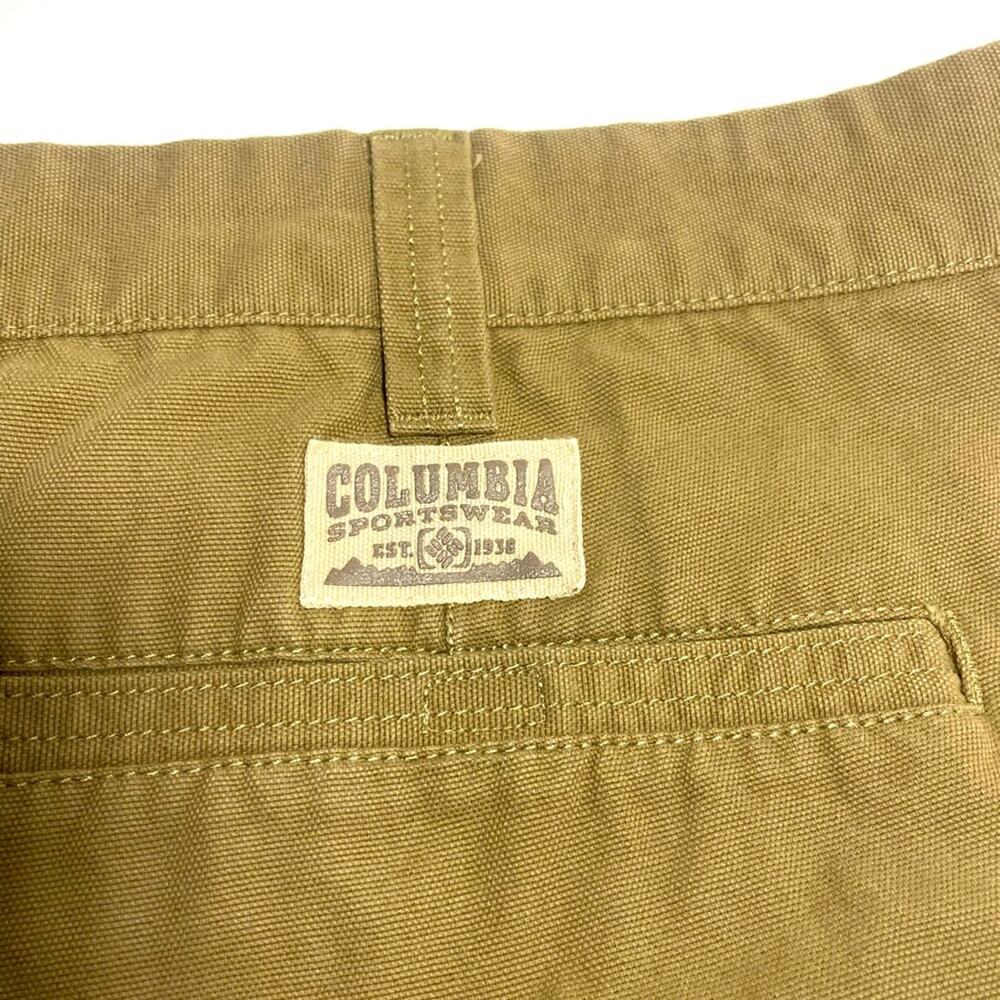 Men’s Columbia Shorts Khaki Outdoor Hiking Preppy Size 46 x 8 - Picture 4 of 5